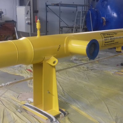 Chambers for launching in-line in-line cleaning and diagnostic tools