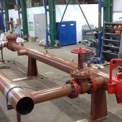 Chambers for launching and receiving cleaning and diagnostic tools